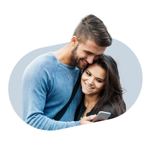 Immagine due ragazzi sulla neve - offerta Start 5G Easy Pay - WINDTRE